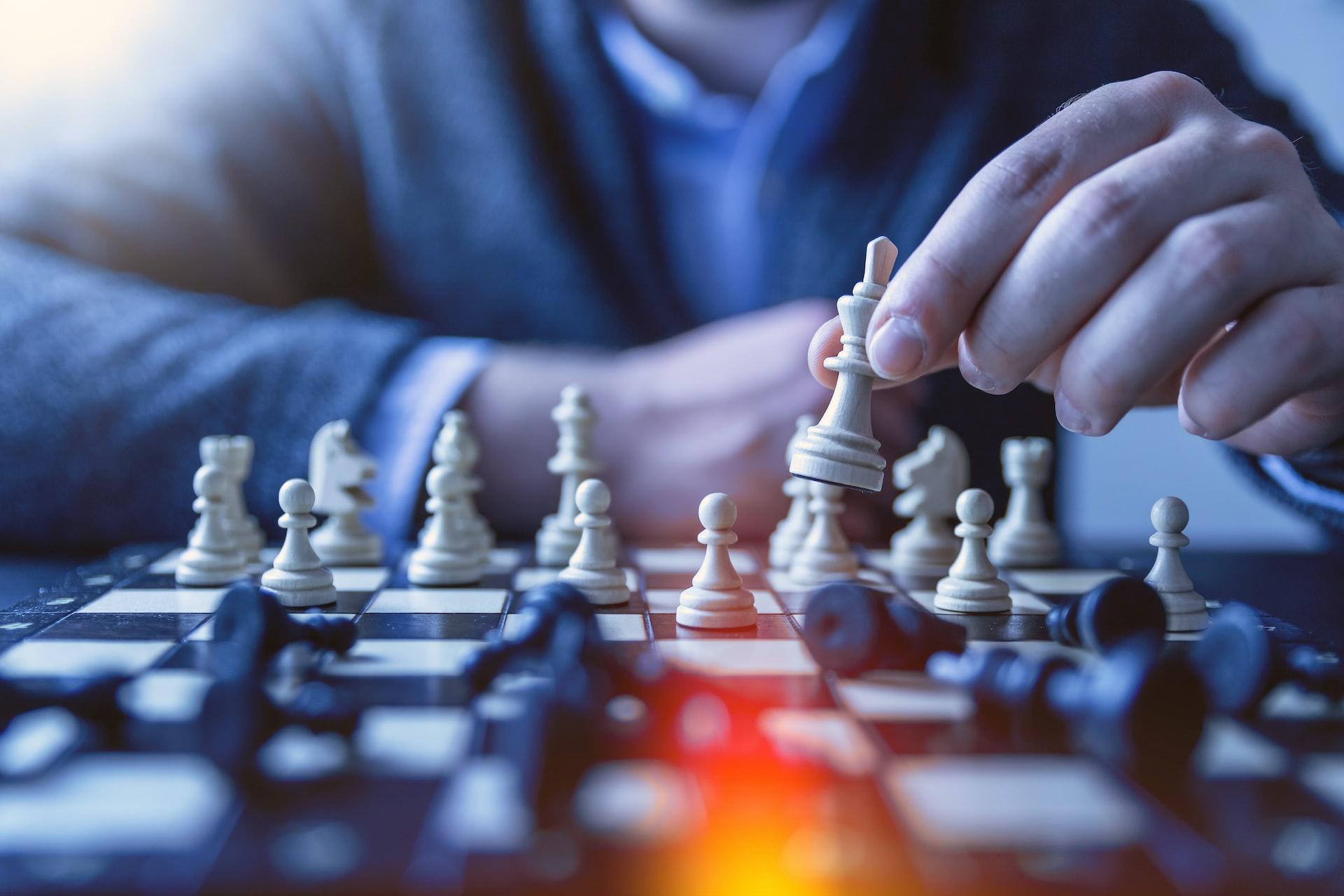 For the study, researchers followed 121 players through three eight-week chess tournaments, recording more than 30,000 moves under varying air quality conditions.